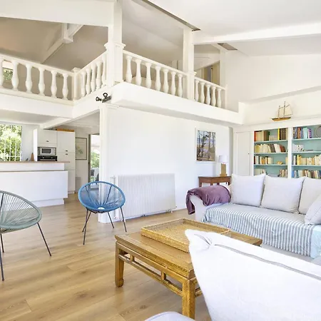 Maison Avec Jardin Et Terrasses, A 10 Min De La Plage, 6 Ch, 12 Pers, Wifi, Proche Commerces