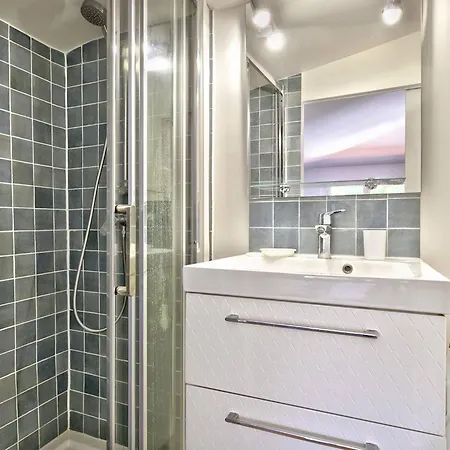 Vakantiehuis Maison Avec Jardin Et Terrasses, A 10 Min De La Plage, 6 Ch, 12 Pers, Wifi, Proche Commerces *